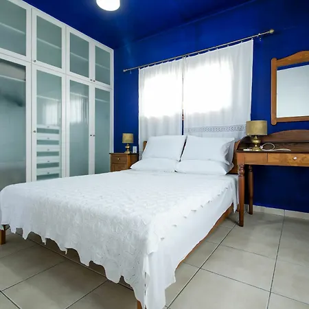 Kimona Seafront Swimming Pool Jacuzzi 6 Bedrooms 21 Pax Kouvohori Crete Kokkini Hani